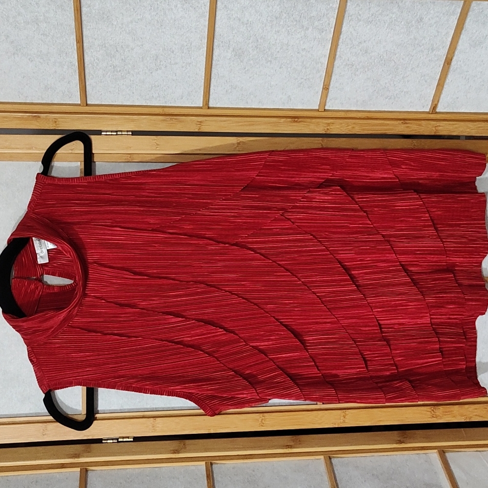 Red sleeveless top